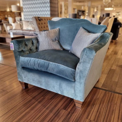 Hull Store Furniture Clearance - Barker
